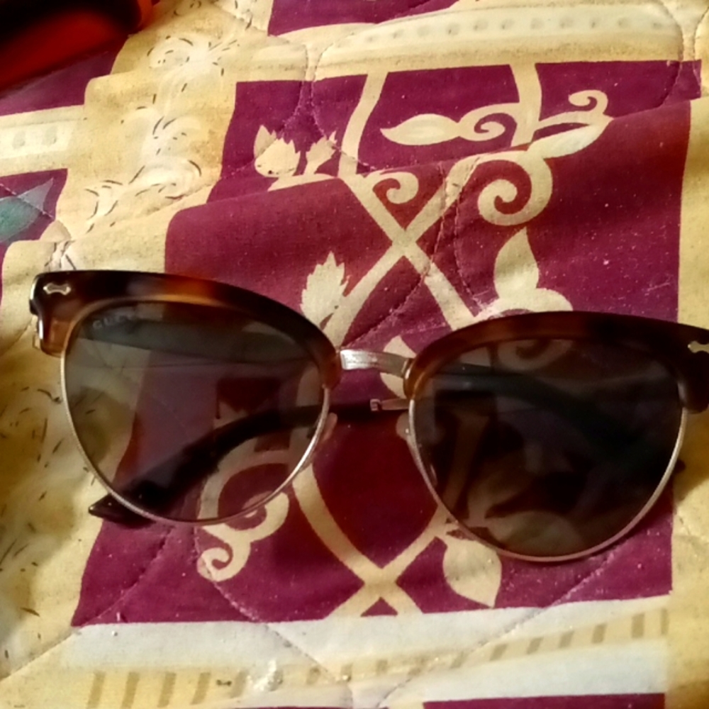 Gucci sunglasses